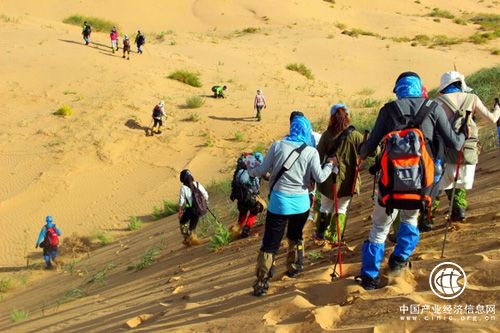 沙漠旅游熱方興未艾 催生西北特色小鎮(zhèn)熱