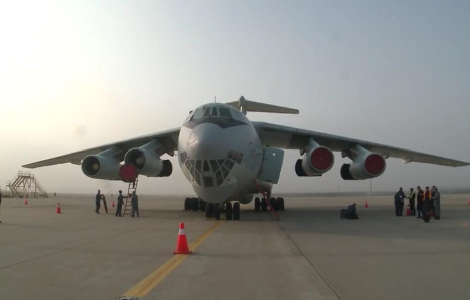 空軍運輸機(jī)赴韓 接運第五批志愿軍烈士遺骸回國