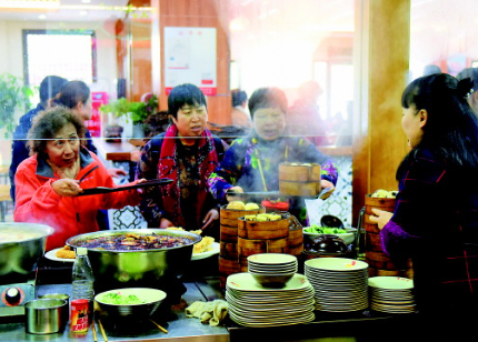 “開店的目的，是不想開店” 國(guó)民美食沙縣小吃的現(xiàn)代化“闖關(guān)”