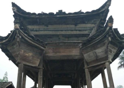 一幢歷史建筑重?zé)ㄐ律挠涗?></a></div><!-- img end -->	<div   id=